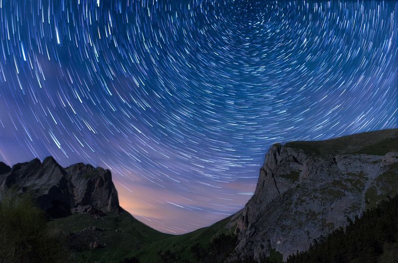 Звезды, ночь, перевал Звезды над Чертовыми воротами фото превью