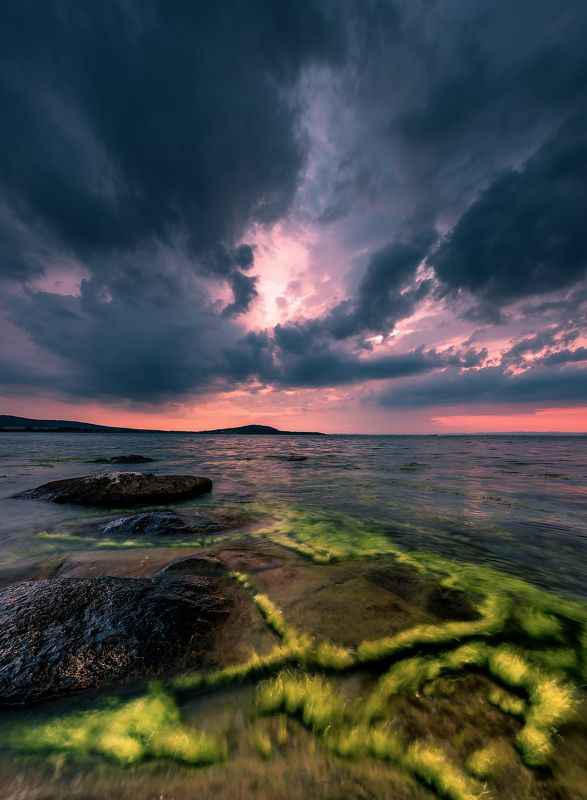 sea, seascape, sunset, green, sky, dark, rock, landscape Water games фото превью