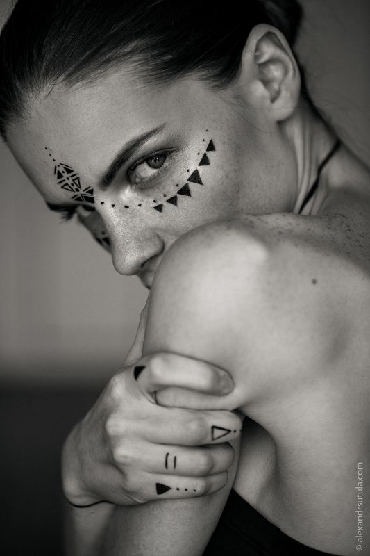 портрет, взгяд, девушка, модель, ч/б, арт Vika фото превью