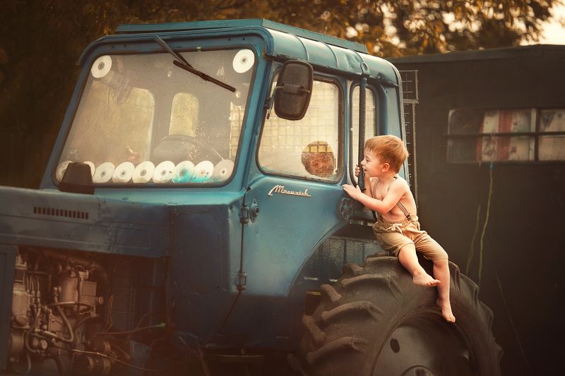 Трактор фото превью