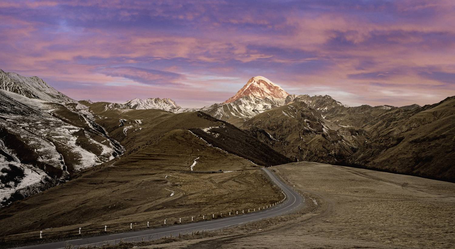 Грузия, Казбеги, Степанцминда, гора Казбек, Гаврилов Юрий