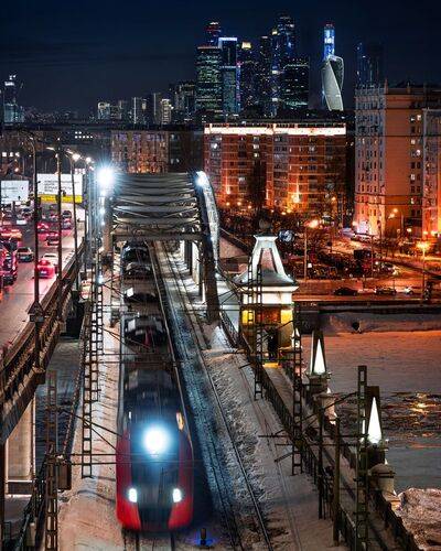 Вечер в Москве