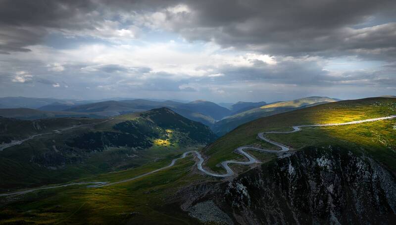 перед штормом в горах южных карпат, трасса трансальпина Transalpina фото превью