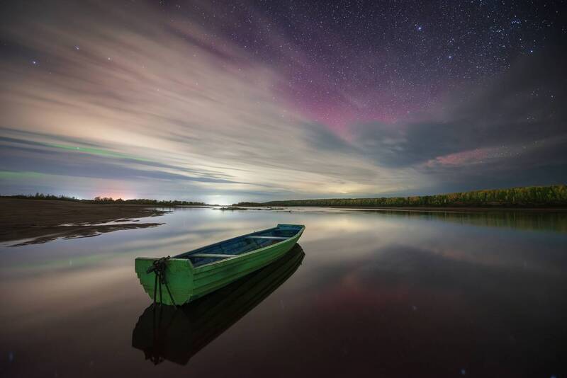 Скользя по водной глади фото превью