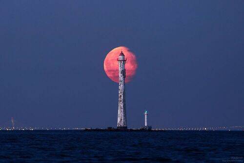 Задний Створный маяк