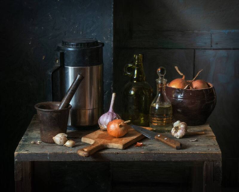 Неприбранный стол.. фото превью