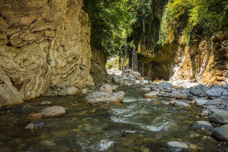 Панта Врехи, на подходе к водопадам, Греция, Эвритания фото превью