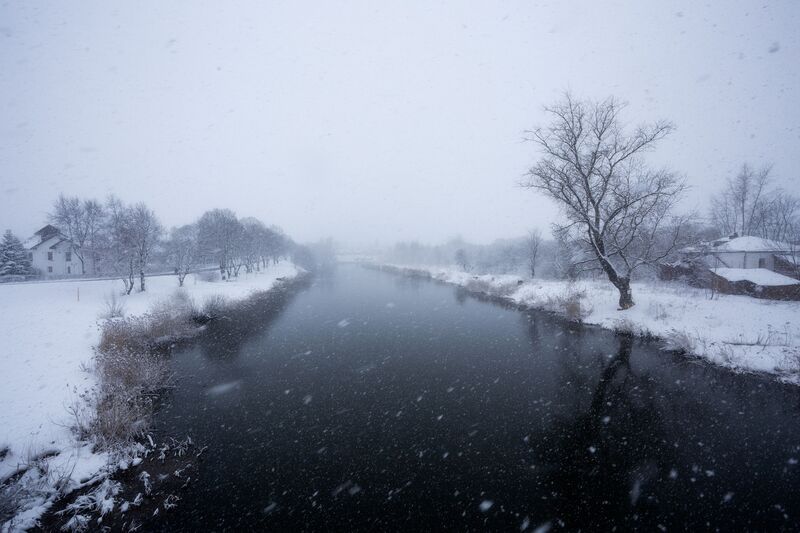 природа, пейзаж, снегопад, каменка, река, зимний пейзаж Суздаль фото превью