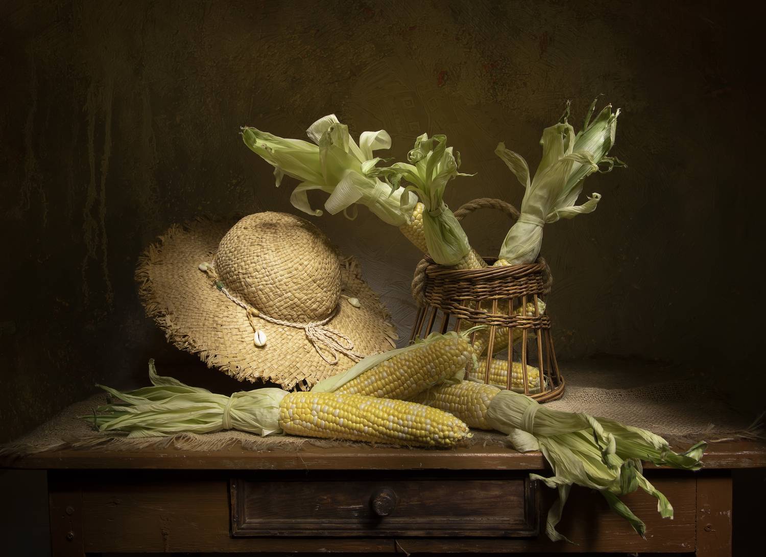 натюрморт, шляпа, кукуруза, Татьяна Феденкова