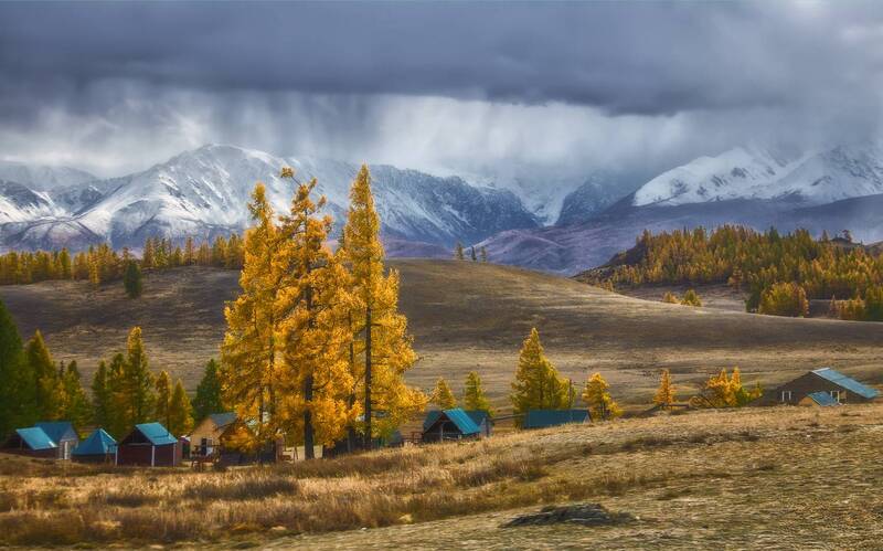 Пристанище. У подножия Северо-Чуйского хребта в Курайской степи. фото превью