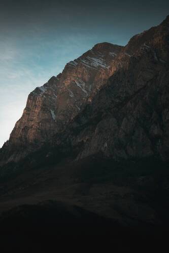 Закат в горах Осетии.