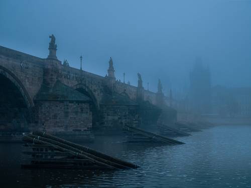 Foggy morning on Charles bridge