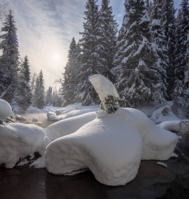 зима, река, снег, солнце Речной монстр фото превью