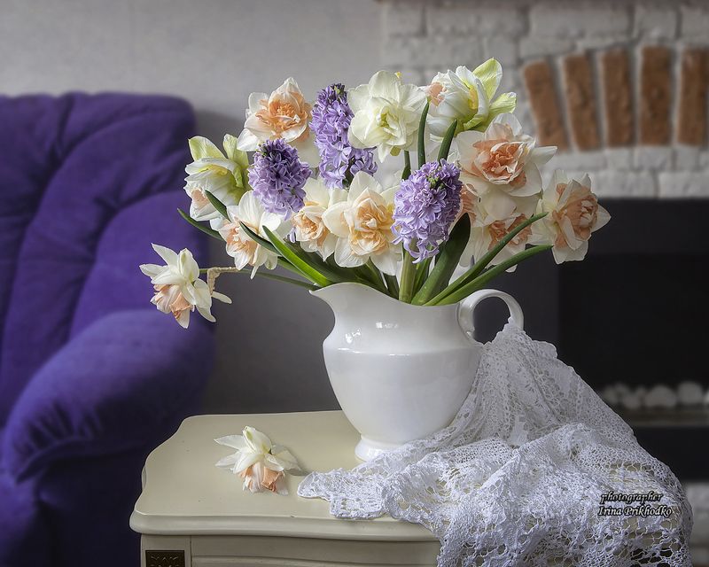 натюрморт, цветы, букеты, интерьер, весна Весенний букет в интерьере фото превью