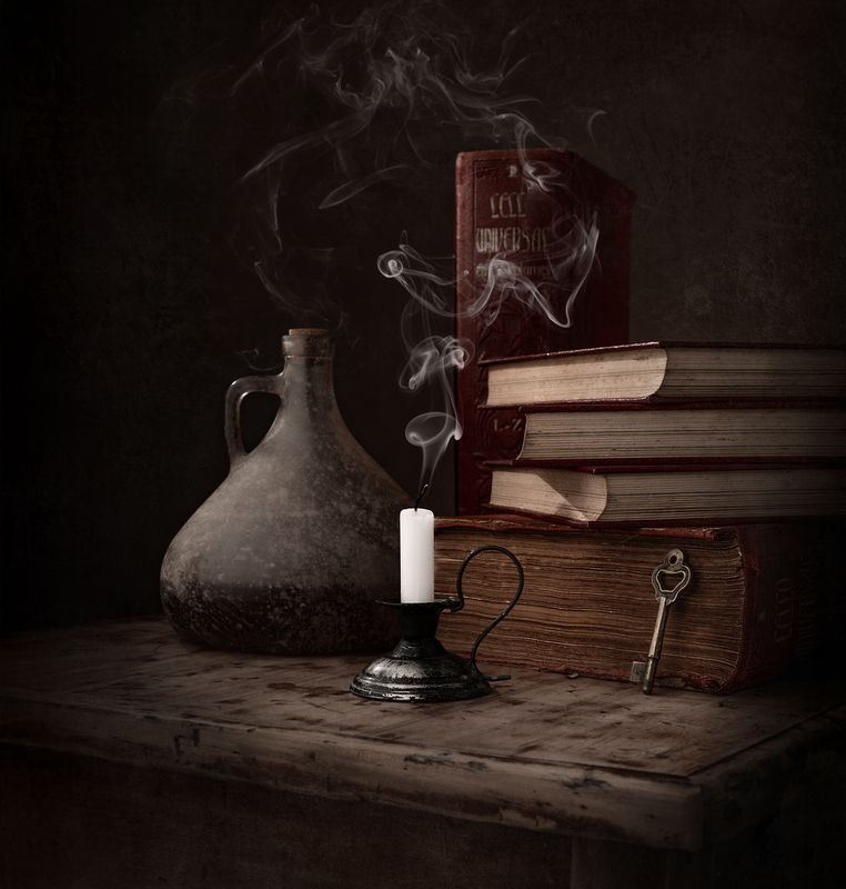 Still life, books, smoke, light, texture, mood, glass Knowledge фото превью