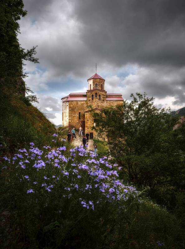 кавказ, карачаево-черкесия, кчр, шоана, храм, теберда, шоанинский храм, архитектура, architecture Храм на горе Шоана фото превью