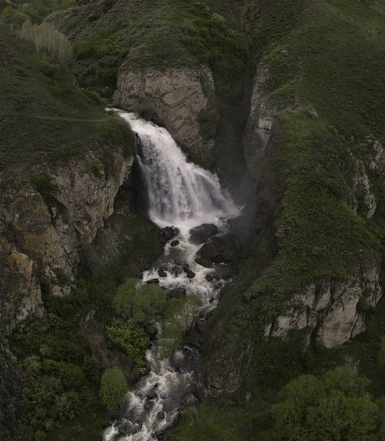 Армения, Ширакская и Лорийская область, водопад Трчкан, река Чичкан, Гаврилов Юрий