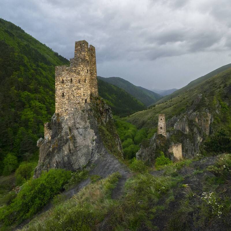 горы, башни, ингушетия Две твердыни фото превью
