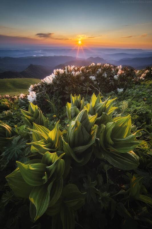 фототур, большой тхач, кавказ Утро на вершине горы Асбестная фото превью