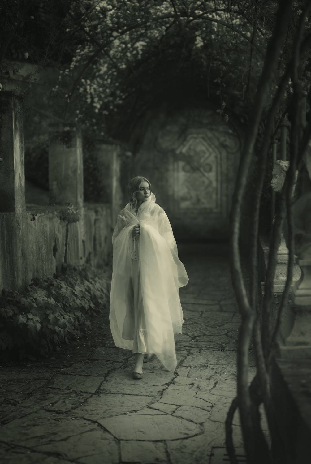 , Людмила Костина