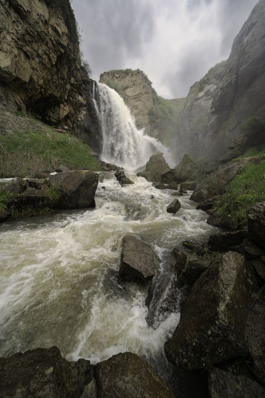 Армения, Ширакская область, водопад Трчкан, река Чичхан Водопад Трчкан фото превью
