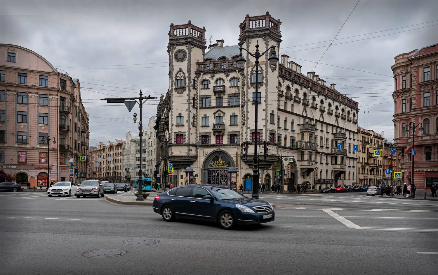 санкт-петербург., дом розенштейна &mdash; белогруда., театр а. миронова., Тихонов Дмитрий