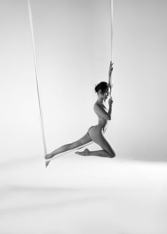 Flying. фото превью