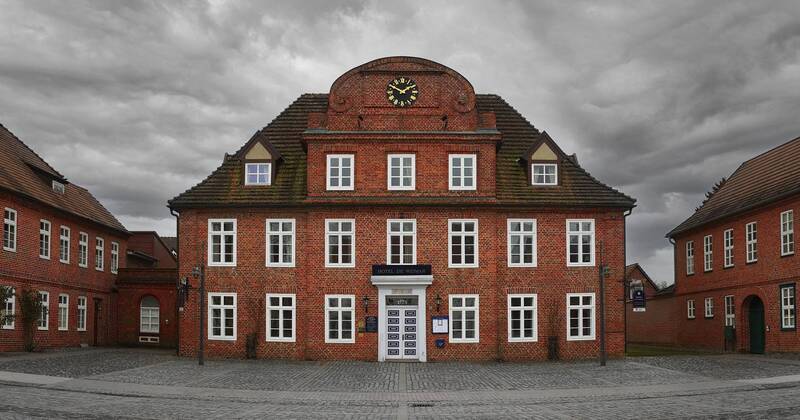 отель, здание, панорама, тучи, небо Hotel de Weimar фото превью