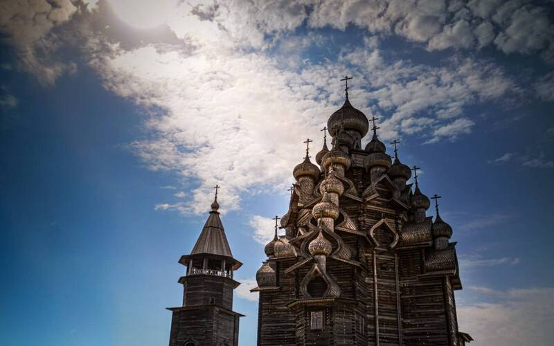 Деревянное зодчество Кижи фото превью