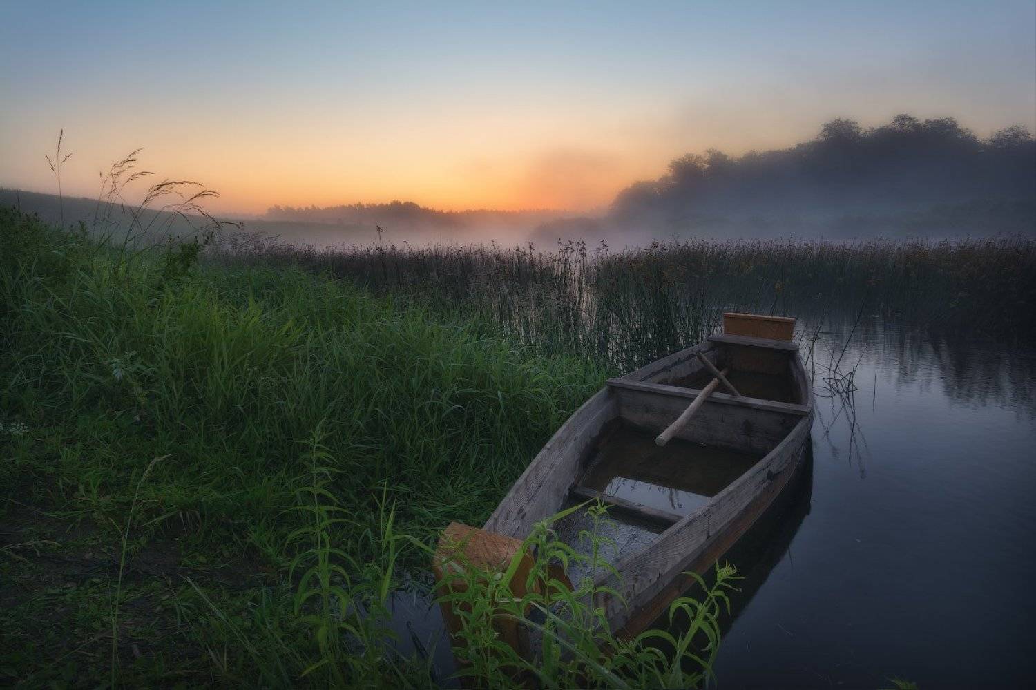 Nikon, Nikon D7100, Sigma10-20, Вода, Лодка, Никон D7100, Пейзаж, Пейзажнаясъемка, Пейзажное фото, Природа, Рассвет, Река, Река Угра, Россия, Смоленская область, Туман, Угра, Фототурывыходногодня, Жмак Евгений