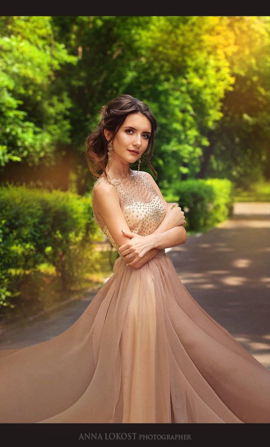 , Анна Локост