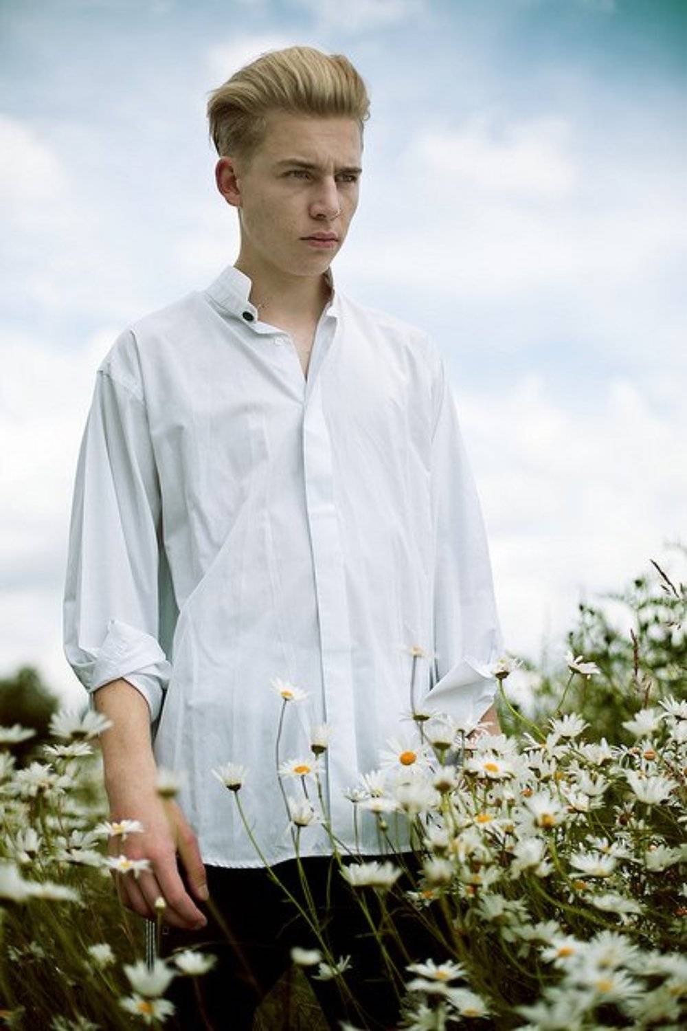 portrait, fashion, conceptual, art, boy, field, rural, summer, 50mm, canon, Sara