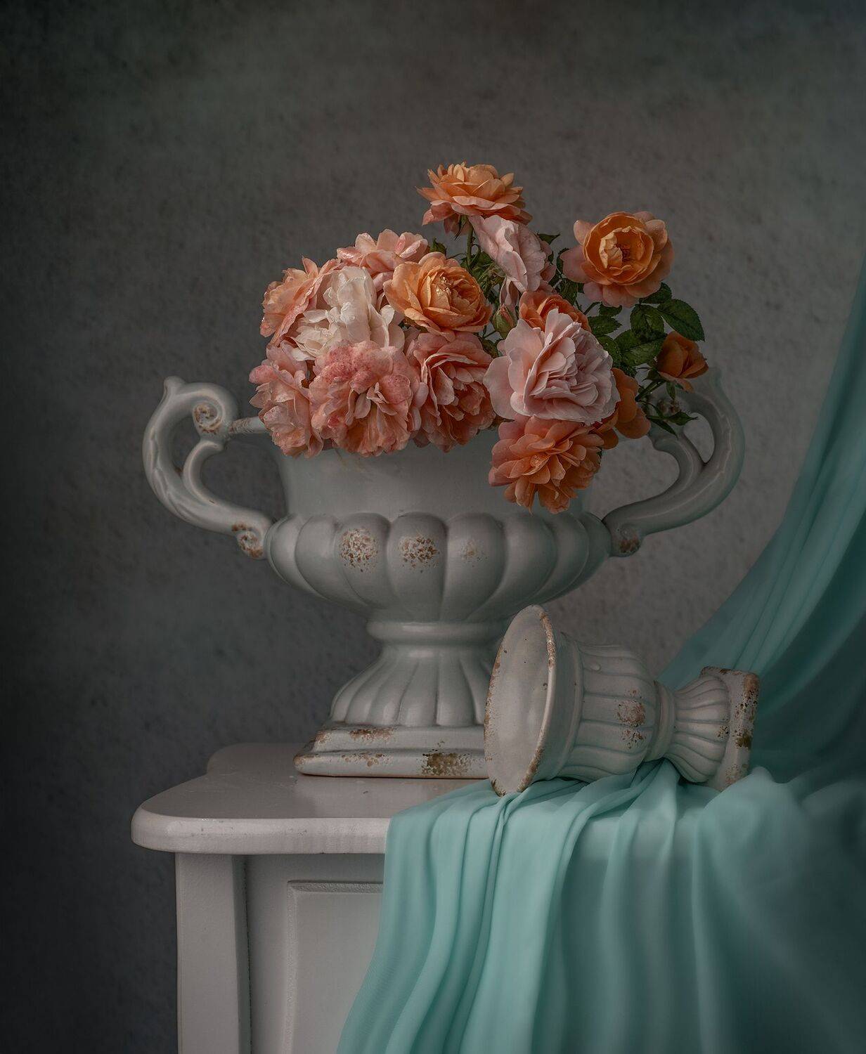 still life, Smoothness, colors, roses, green, vase, Maria Margareth Perfoncio