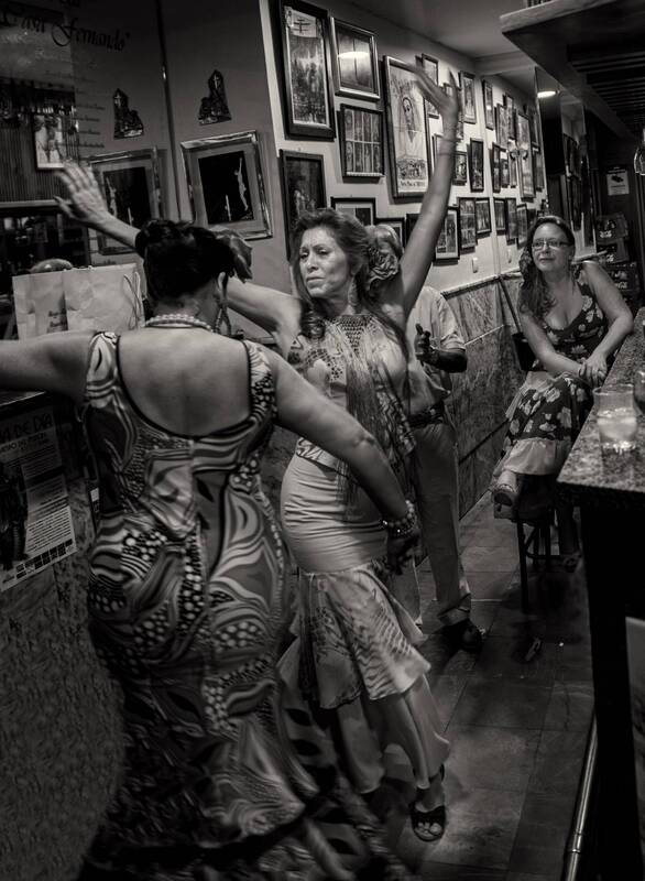 танец, фламенко, испания, гранада. Гранада. Испания. Фламенко везде фото превью