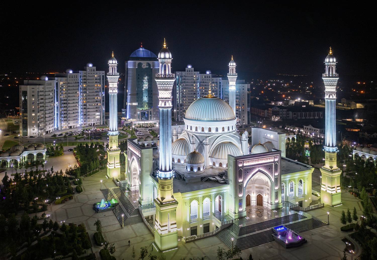 чечня, шали, мечеть, городость мусульман, аэросъемка, вид сверху, вечерний город, Игорь Юркин