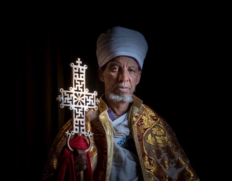 эфиопия, нд, крест, священник, лалибела, ethiopia, cross, priest, lalibela, африка, эфиопия 2026, africa, faces of africa, лица, faces Святой Крест фото превью