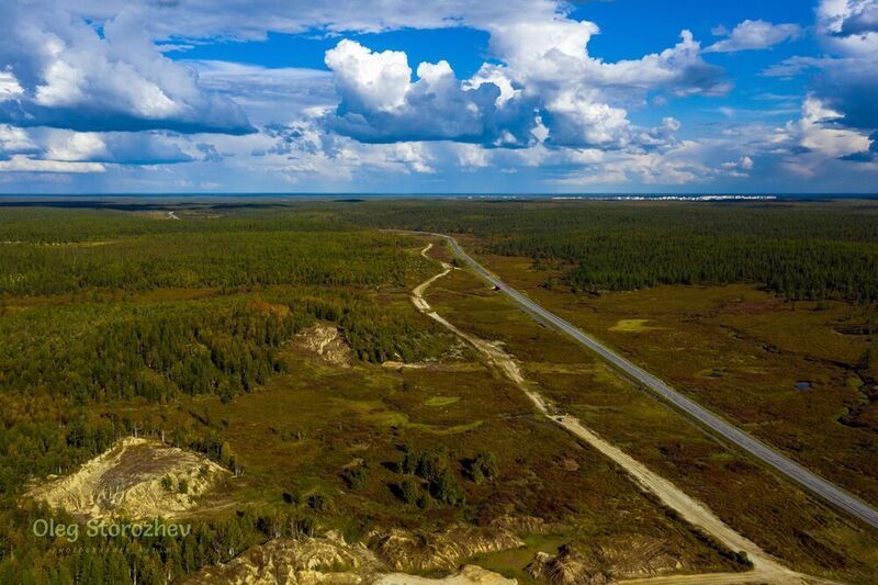 дорога, тундра, болото, город, небо Дорога домой фото превью