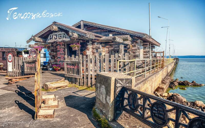 деревянная, изба, сувениры, петрозаводск Сувенирная избушка. фото превью