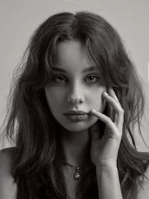 Вероника фото превью