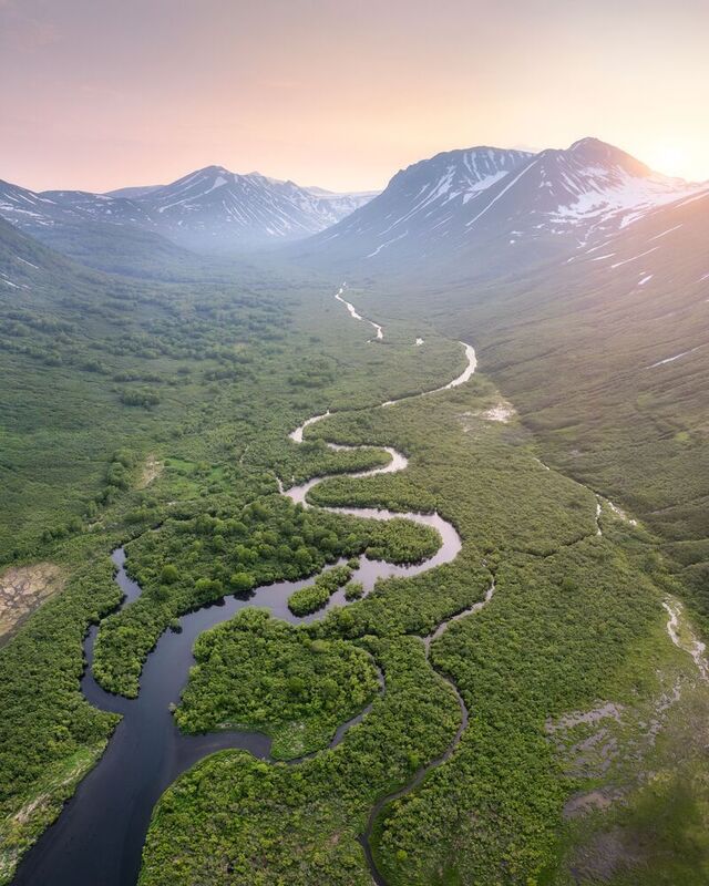 Извилистый путь фото превью