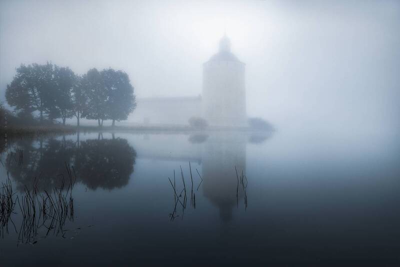 Очень туманное утро в Кириллове фото превью