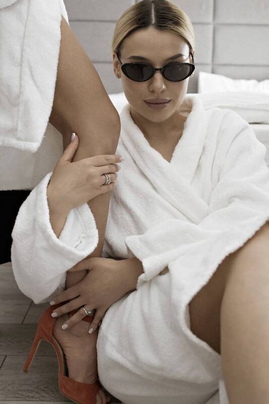 В номере фото превью