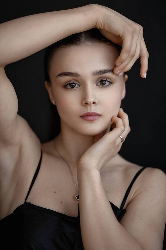 Виктория фото превью