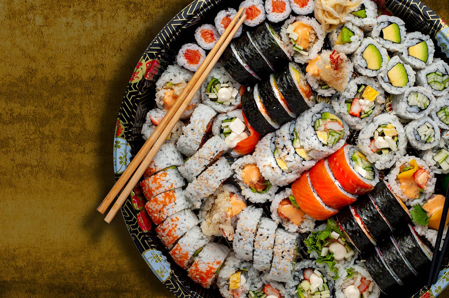 японская кухня, рыбные блюда, суши роллс, Ходос Илья