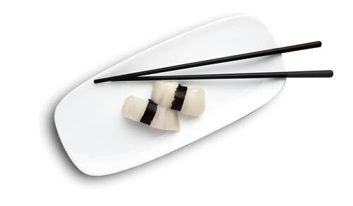 ika nigiri sushi (суши из кальмаров)