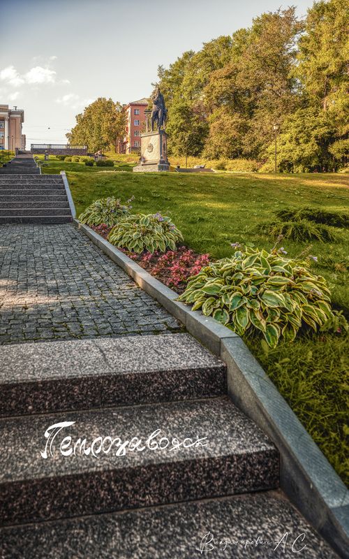 памятник, михаил, перхин, петрозаводск Ювелирное место. фото превью