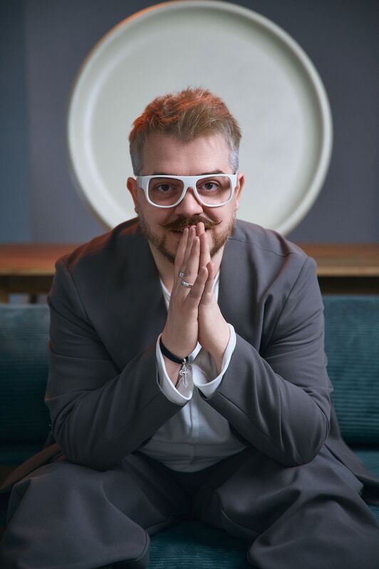 Контент ведущего фото превью