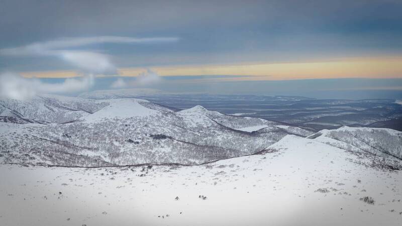 На волнах предгорий вулкана Баранского. Зимний Итуруп фото превью