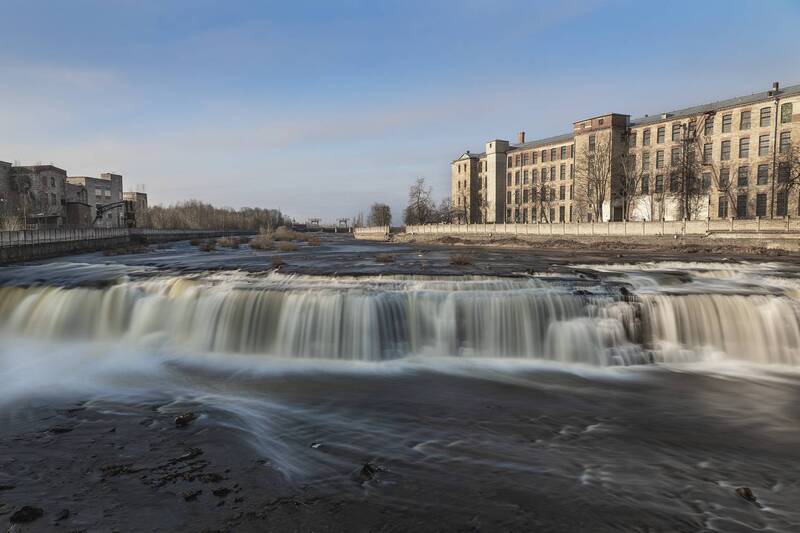 ивангород, водопады, эстония Граница РФ с Эстонией. Старое русло реки Нарова. фото превью