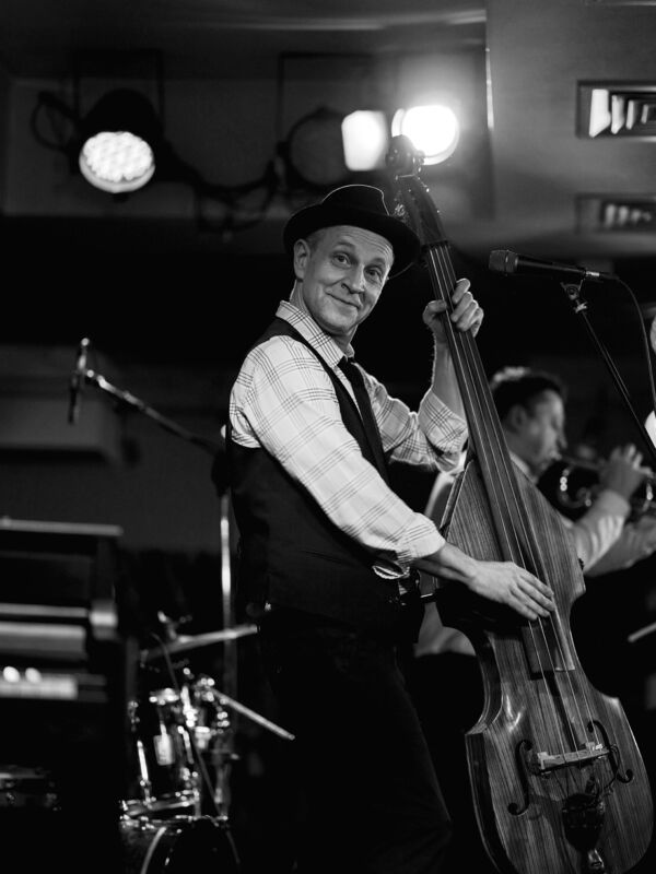 Билли Новик фото превью